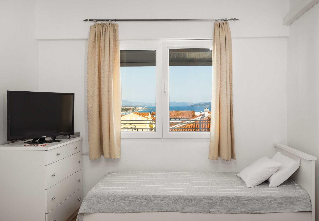 Studio in Vodice - Apartments Anna - Studio apartment with a balcony