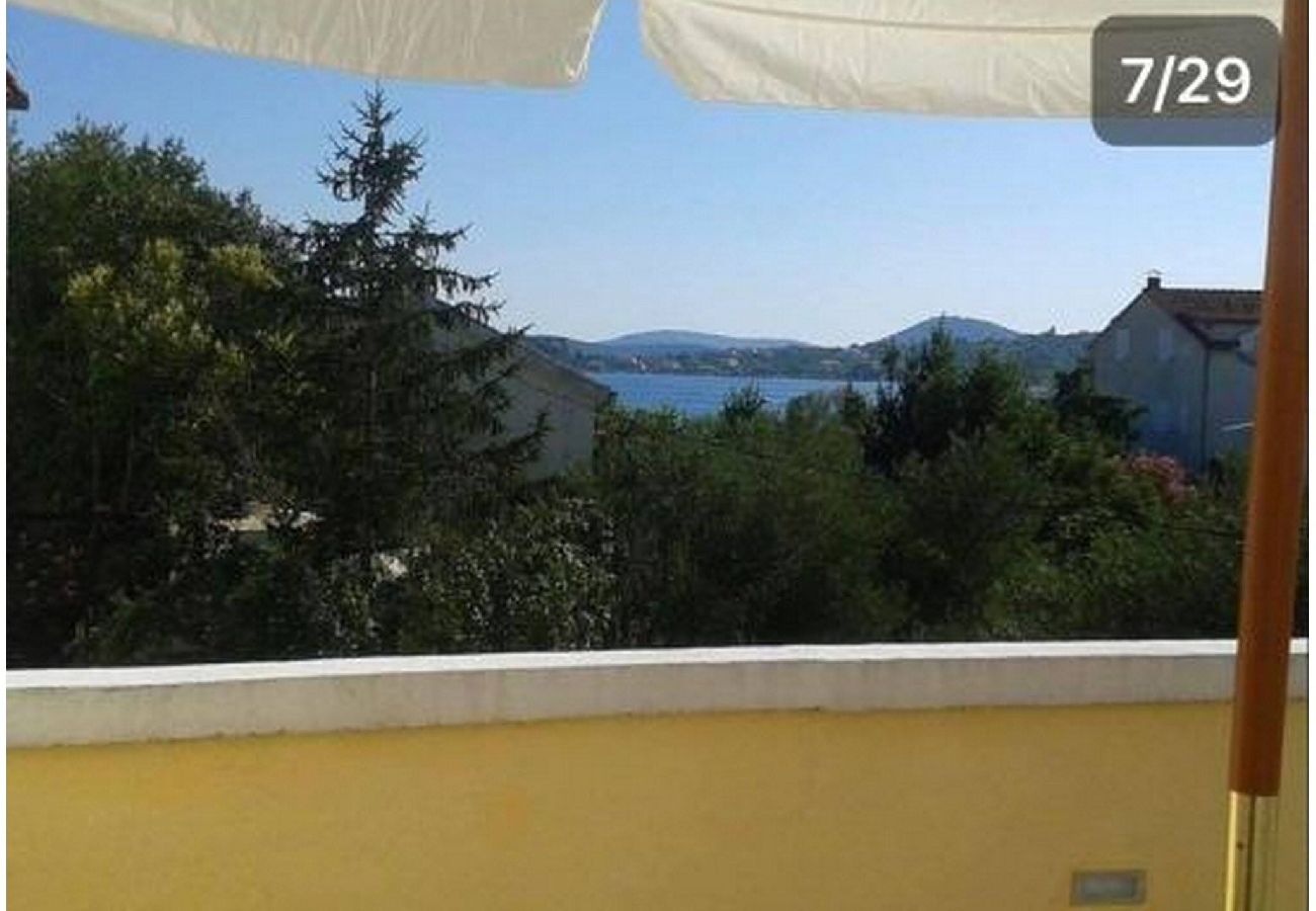 Apartment in Srima - Apartments Lacmanović - Two bedroom apartment with a sea view (Ante)