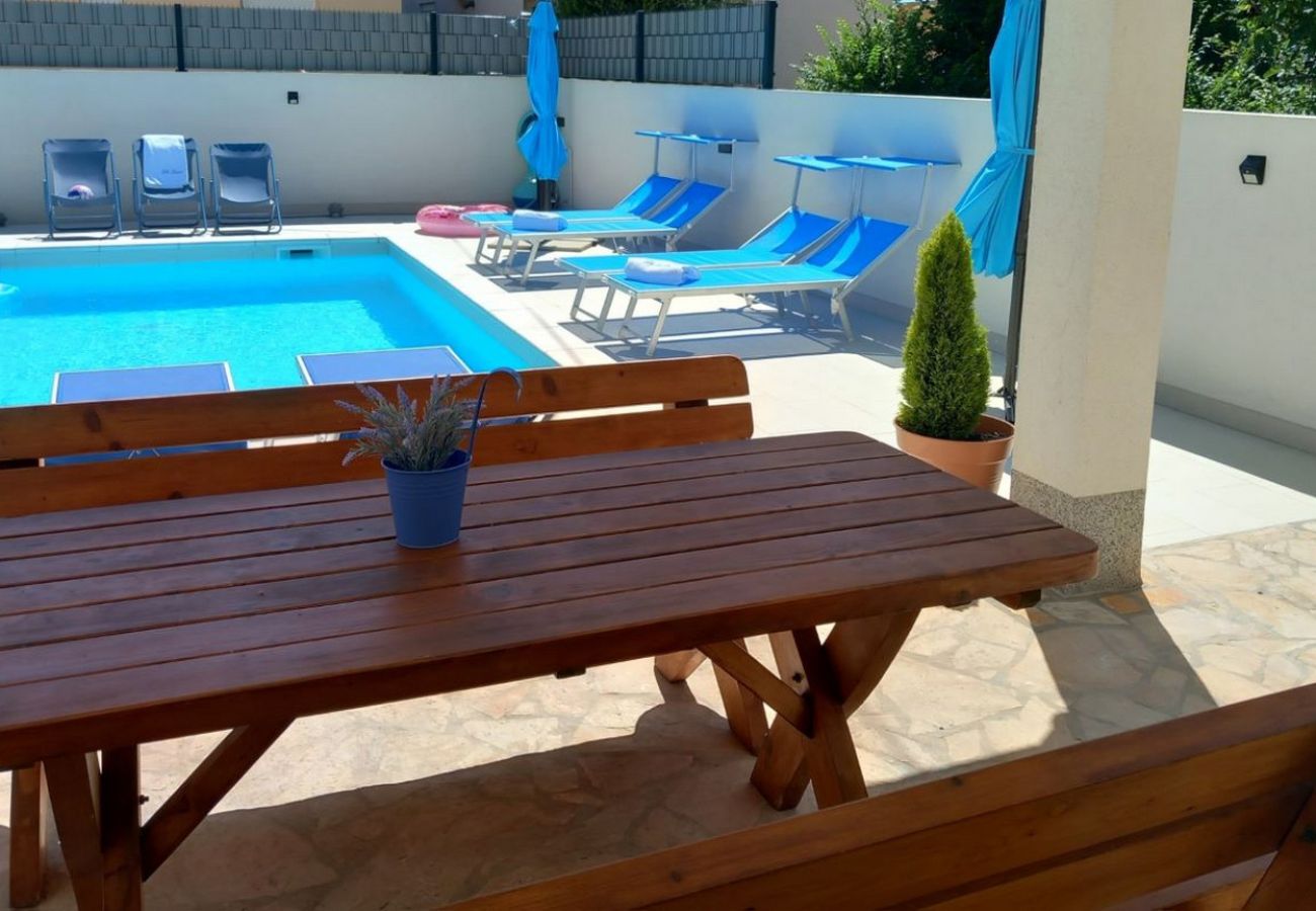 Apartment in Privlaka - Villa Bianca - Two bedroom apartment with outdoor pool